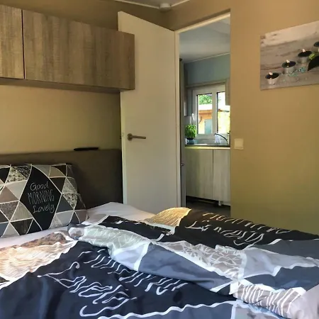 Streekpark Klein Шале *